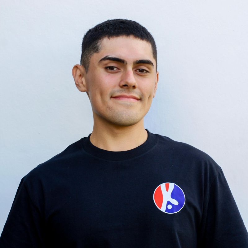 Fabián Flores